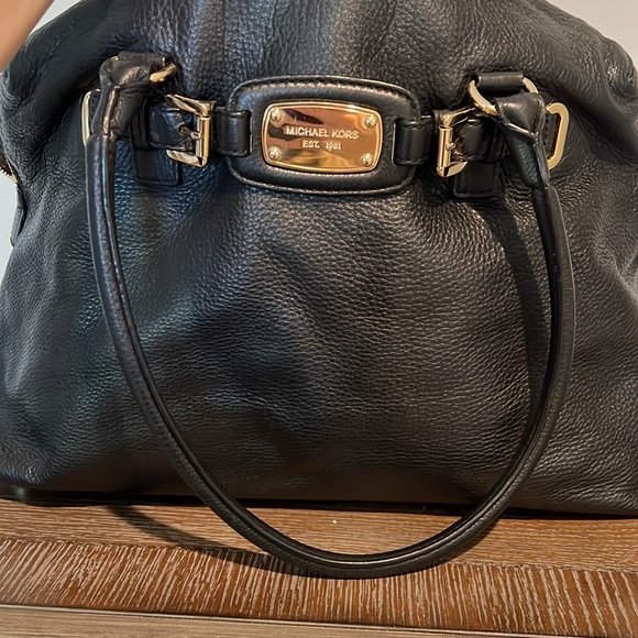 Michael Kors Weekender - Picture 2 of 12